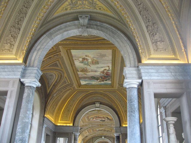 Vatican City - Vatican Museum-04.JPG